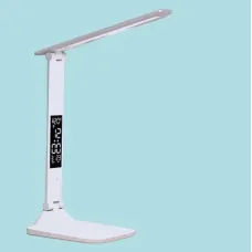 Аккумуляторная LED лампа 801S с часами, календарем, термометром • Лампа настольная беспроводная с дисплеем и органайзером для ручек Аккумуляторная LED лампа 801S с часами, календарем, термометром • Лампа настольная беспроводная с дисплеем и органайзером для ручек