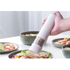 Автоматическая мельница для специй · Электрическая спецовница – измельчитель соли, перца на батарейках Автоматическая мельница для специй · Электрическая спецовница – измельчитель соли, перца на батарейках