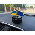 Автомобильный ароматизатор-диффузор “Флаги” на солнечной батарее • Освежитель воздуха в машину с декоративными флагами Украины и ЕС для панели авто