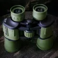 Бинокль UNIQUE UN-3002 20×50 с центральной фокусировкой для дальних наблюдений • Туристический бинокль UNIQUE UN-3002 с 20-кратным увеличением и объективами 50 мм