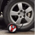 Компрессор автомобильный портативный Мини КОЛЕСО Air Pump 250 psi · Воздушный компрессор для шин электрический · Авто-насос для подкачки колес с манометром и набором иголок Air Compressor 12V