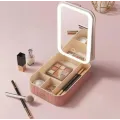 Косметичка с подсветкой и зеркалом для макияжа • Дорожный органайзер 2 в 1 с аккумулятором и LED-освещением