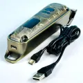 Машинка для стрижки VGR V-005 • Акумуляторна машинка для волосся та бороди VGR V-005 з LED-дисплеєм, 4 швидкостями та 8 насадками