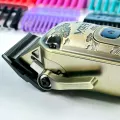 Машинка для стрижки VGR V-005 • Акумуляторна машинка для волосся та бороди VGR V-005 з LED-дисплеєм, 4 швидкостями та 8 насадками