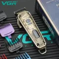 Машинка для стрижки VGR V-005 • Акумуляторна машинка для волосся та бороди VGR V-005 з LED-дисплеєм, 4 швидкостями та 8 насадками