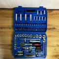 Набор инструментов UKS TOOLS 94 предмета в кейсе для авто и ремонта • Универсальный набор ключей и головок UKS TOOLS 94 предмета с трещотками 1/2″ и 1/4″