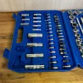 Набор инструментов UKS TOOLS 94 предмета в кейсе для авто и ремонта • Универсальный набор ключей и головок UKS TOOLS 94 предмета с трещотками 1/2″ и 1/4″