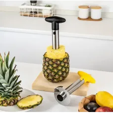 Нож – слайсер для нарезания ананаса кольцами и вырезания сердцевины · Ананасорезка из нержавеющей стали Нож – слайсер для нарезания ананаса кольцами и вырезания сердцевины · Ананасорезка из нержавеющей стали
