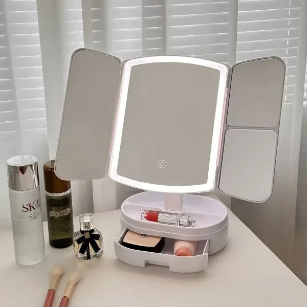 Тройное косметическое зеркало для макияжа с LED подсветкой 609 Mirror и увеличением складное поворотное сенсорное зеркало с органайзером