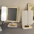 Тройное LED-зеркало для макияжа KAR193 складное аккумуляторное белое • Настольное косметическое зеркало KAR193 с сенсорной подсветкой, 3 режимами света и Micro USB
