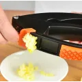 Пресс для чеснока Multifunctional Garlic Presser Чесночница + нож для чистки овощей + палочка для очистки преса