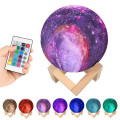 Настольный сенсорный светильник – ночник Луна Magic 3D RGB Moon Light с пультом