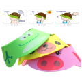 Детский регулируемый козырек для мытья головы и стрижки Baby Shower Cap · Защитная шапочка для купания ребенка