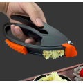Пресс для чеснока Multifunctional Garlic Presser Чесночница + нож для чистки овощей + палочка для очистки преса