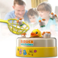 Детская игрушка Прыгающая жёлтая уточка ∙ Музыкальная карусель B.Duck and Friends — поймай уточку с прыгающими утятами и 2 сачками