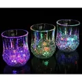 Склянка FLASH CUP 200 мл з LED-підсвічуванням • Склянка, що світиться, FLASH CUP 0,20 л з автоматичним увімкненням для напоїв