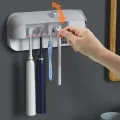 Держатель зубных щёток Toothbrush disinfection rack с ультрафиолетовый стерилизацией