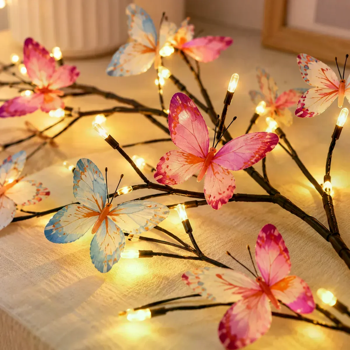 Гірлянда Метелики KAR289 1,5 м 30 LED USB • Світлодіодна гірлянда KAR289 для стіни та інтер'єру з теплим білим світлом