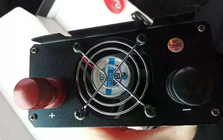 Інвертор 5 CORE UN-3061 5000W 12V • Перетворювач напруги 5 CORE UN-3061 12V-220V 2200 Вт з USB та охолодженням