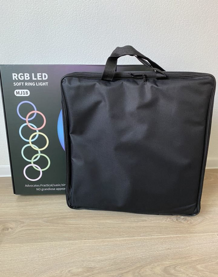 Світлодіодна кільцева лампа для селфі 45 см / Світлодіодна лампа RGB з пультом + сумка (MJ18) — фото 3